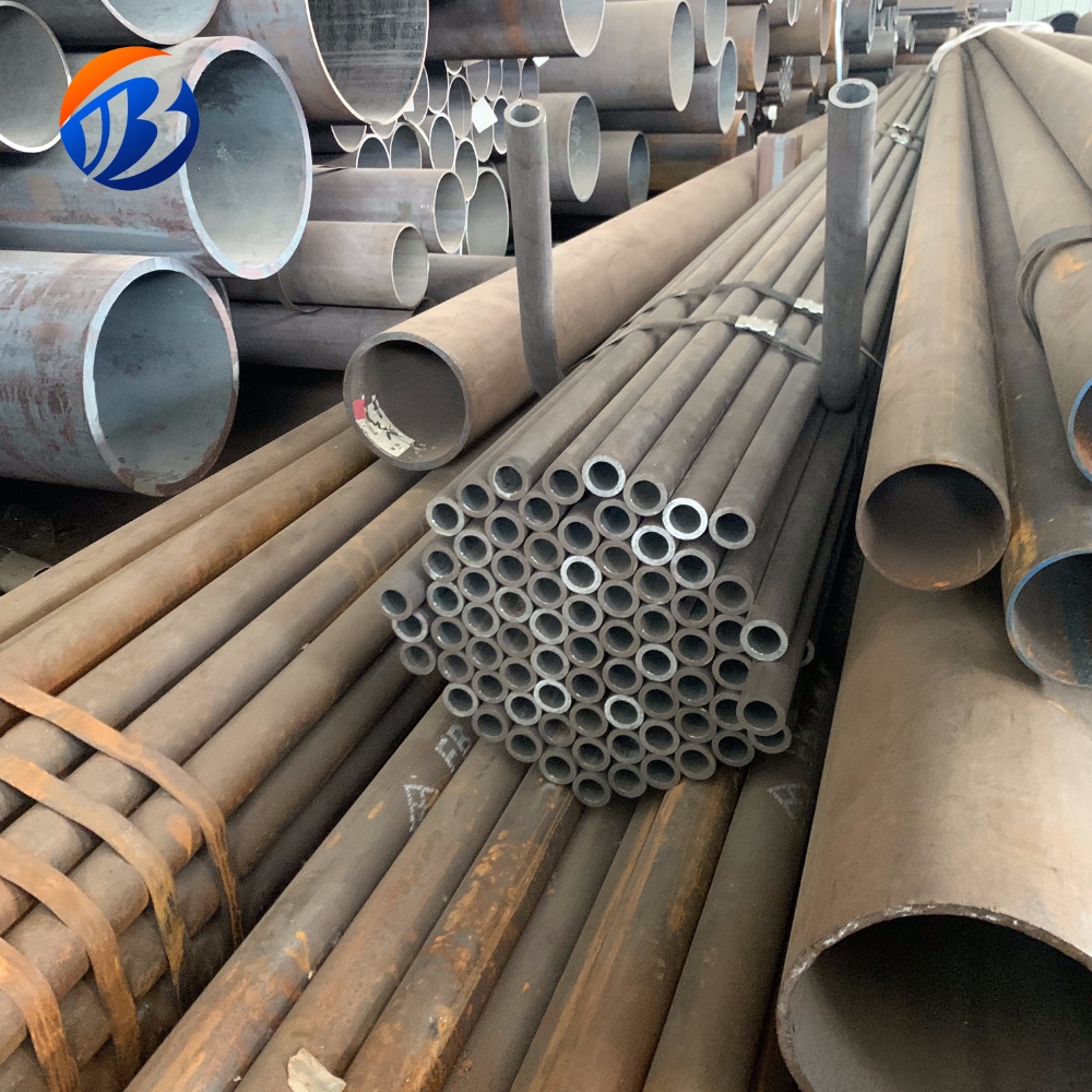 ASTM A333 GR.6 Carbon Seamless Pipe for Oil and Gas Applications ASTM A333 GR.6 Carbon Seamless Pipe for Oil and Gas Applications